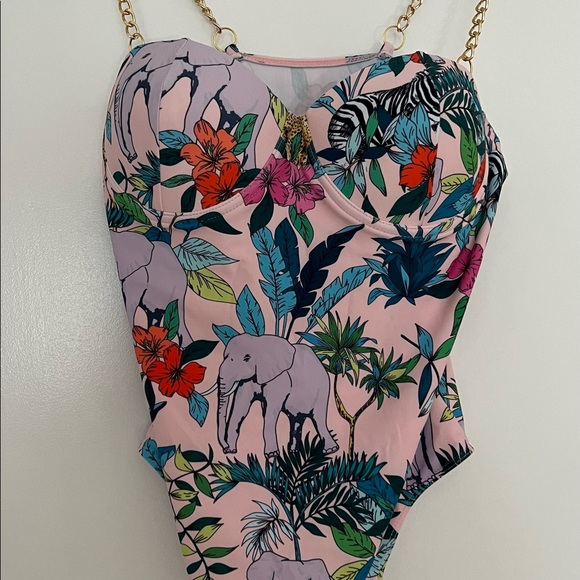 Swimsuit one piece with pink and safari colors, gold chain, the bras is 36B. New - Picture 2 of 3